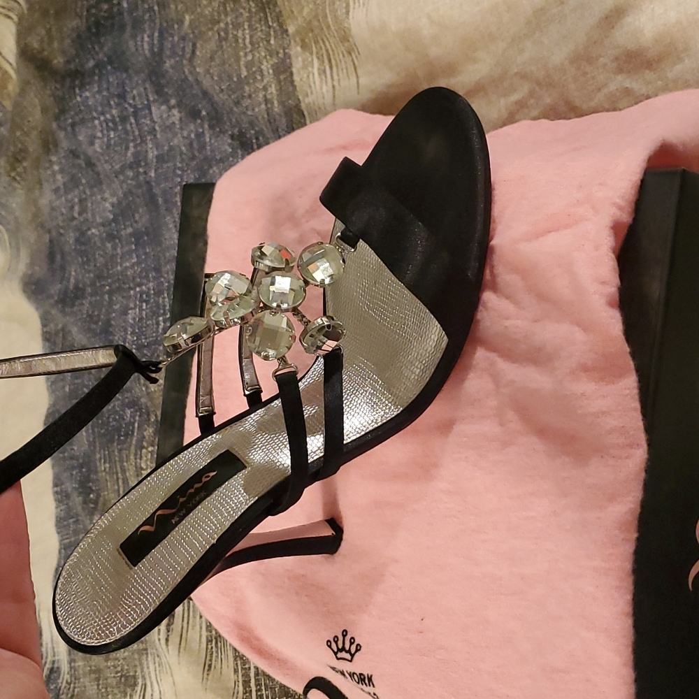 Nina strappy rhinestone black heels size 10